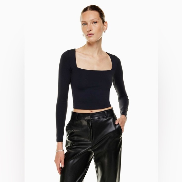 Babaton Tops - NWT Babaton Black Contour Squareneck Long Sleeve